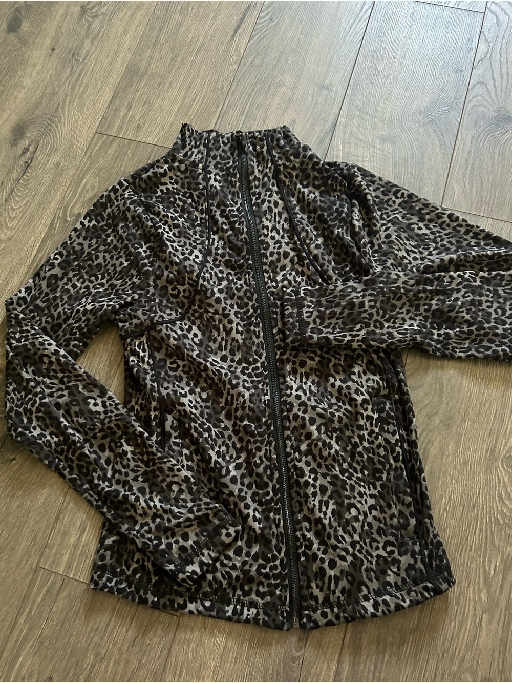 Leopard Print active Jacket - Black and Gray